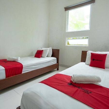 RedDoorz near Bali Zoo Ubud Sukawati Zewnętrze zdjęcie