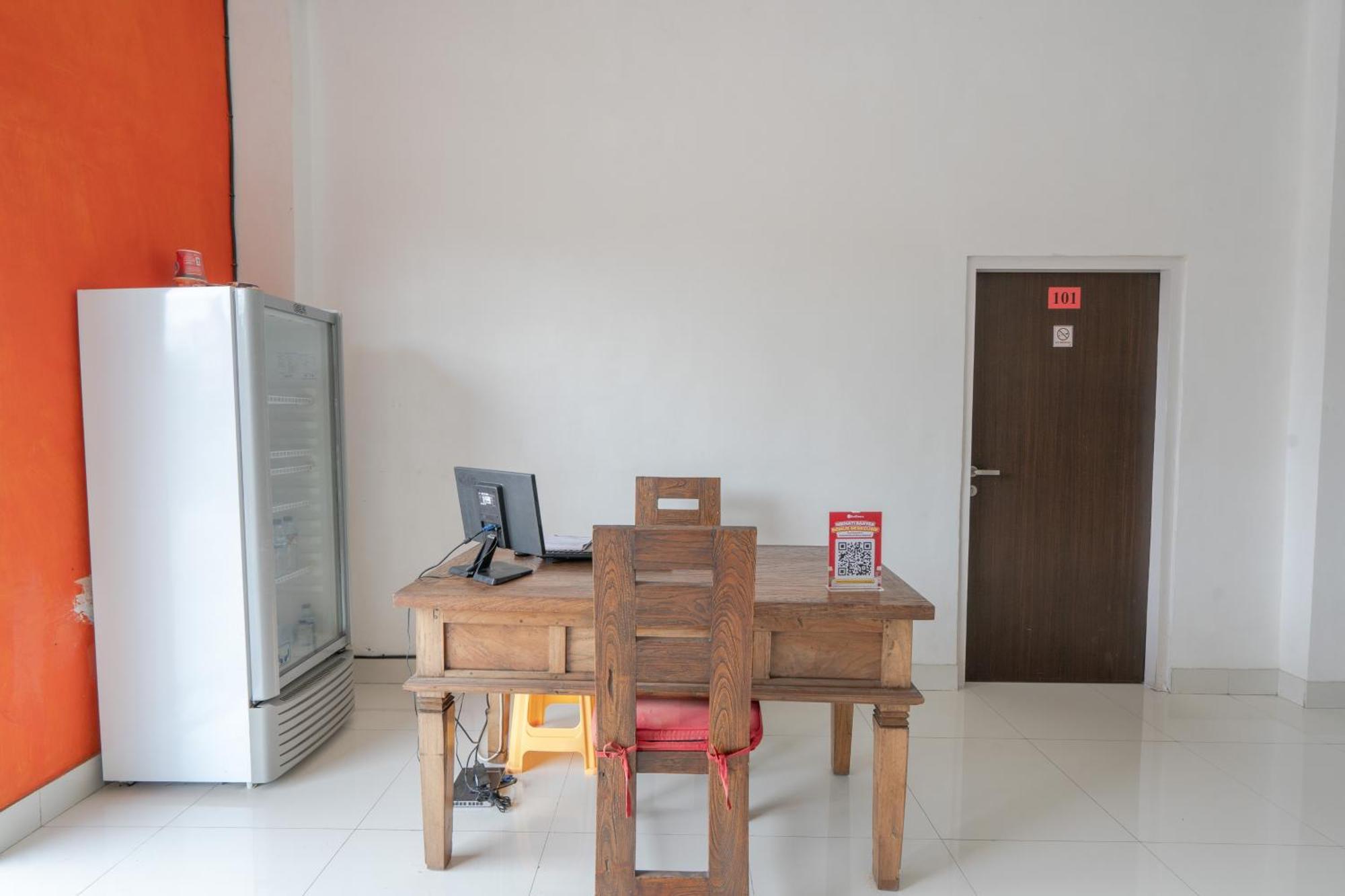 RedDoorz near Bali Zoo Ubud Sukawati Zewnętrze zdjęcie